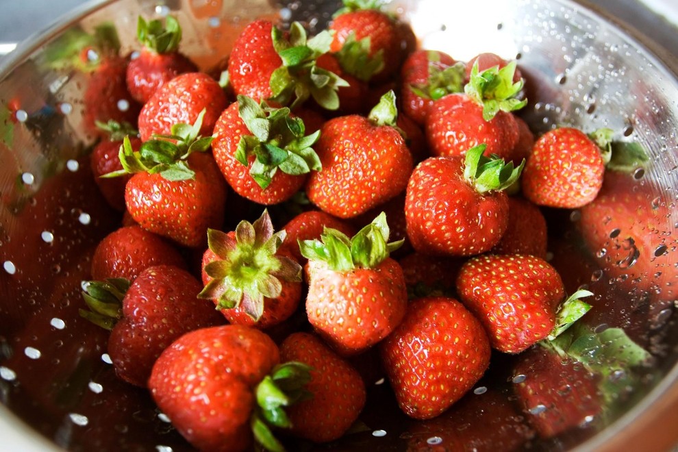 JAGODE Tudi jagode pozimi niso najboljša izbira, saj navadno nimajo okusa in vonja po jagodah, med dolgotrajnim skladiščenjem pa so …