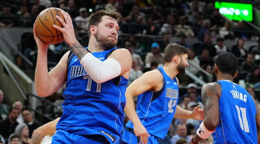 Luka Dončić s trojnim dvojčkom do nove zmage Dallasa (čeprav je zgrešil kar 21 metov) (foto: Profimedia)