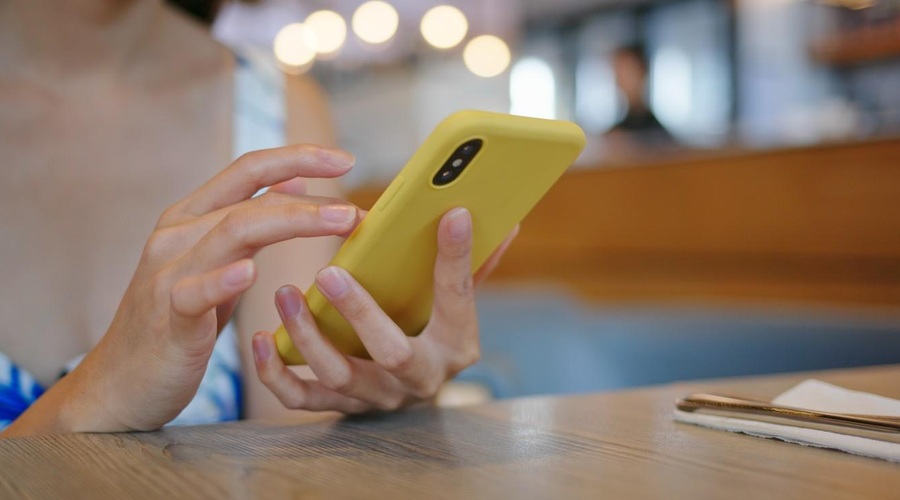 Kaj se zgodi s telefonsko številko osebe, ko ta umre? (foto: Profimedia)