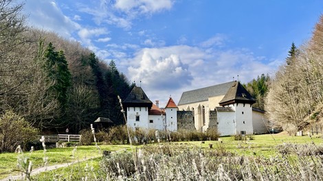 Izjemno energijsko močan kraj v Sloveniji, kjer se občuti pravo spokojnost