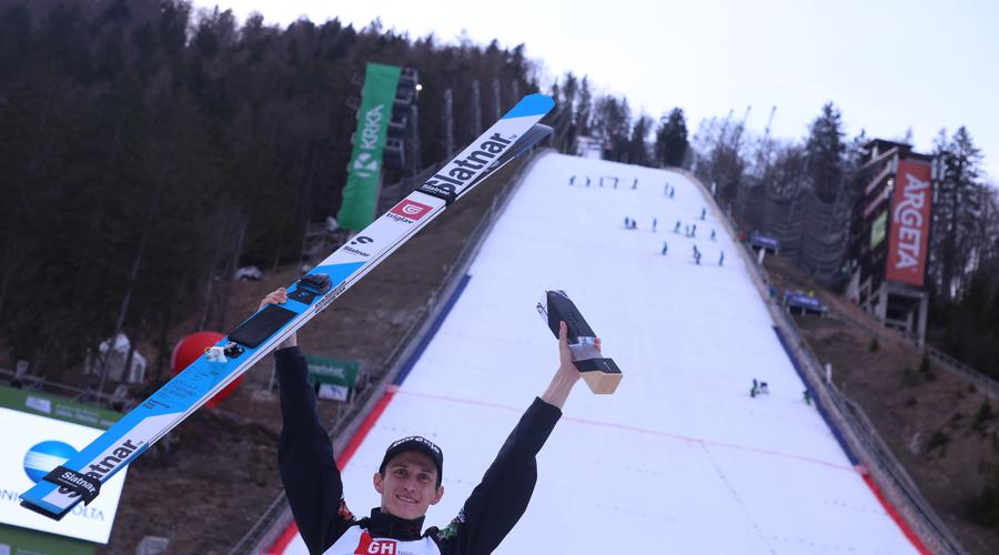 Peter Prevc po neverjetni zmagi v Planici: "Bolj malo je bilo takšnih dni, kot je današnji" (foto: Bobo)