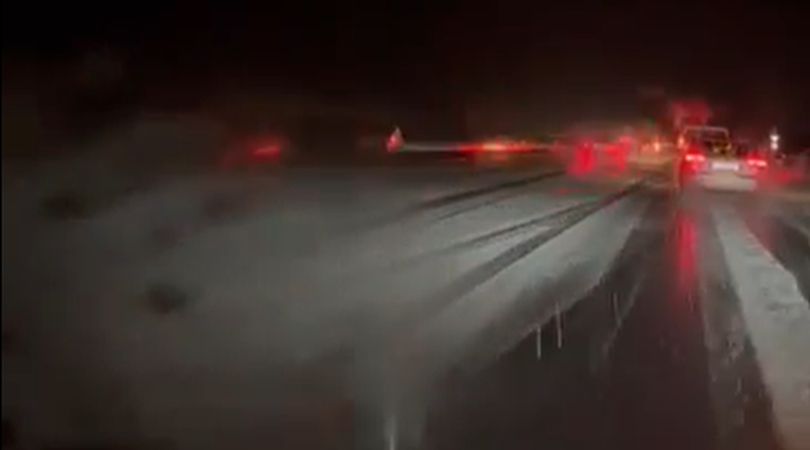 Kaos na slovenski avtocesti: "Na cesti je toliko toče! Deluje kot sneg. V težjih razmerah še nisem vozila!" (VIDEO) (foto: arhiv uredništva)