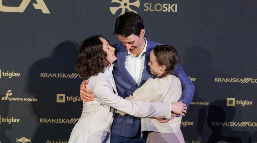 Ste vedeli, da ima Peter Prevc poleg Nike še eno sestro, ki pa ne trenira skokov? (Poglejte, kakšna je) (foto: Nebojša Tejić/STA)