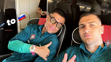 Cristiano Ronaldo prispel v Slovenijo! Na letališču ga je pričakala skupina oboževalcev