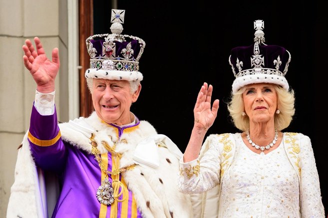 Karel III. kralj Camilla kraljica