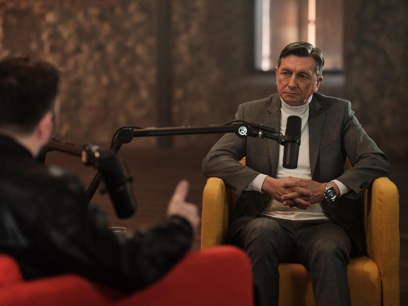 "Krivico je treba imeti v spominu, vendar živeti z njo tako, da se ne bodo dogajale nove," pravi Borut Pahor.