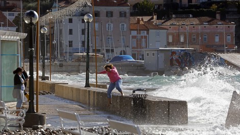 Piran valovanje morje