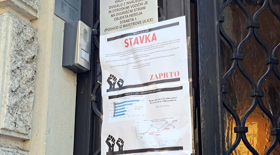 Zaposleni na upravnih enotah danes nadaljujejo stavko (foto: Bobo)