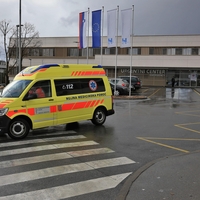 novo mesto bolnišnica reševalno vozilo