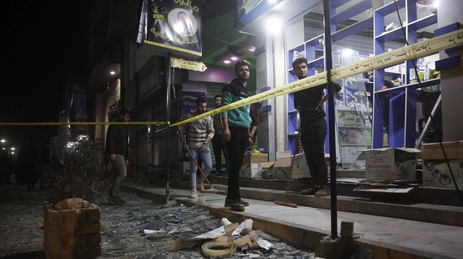 V času največje gneče na tržnici odjeknila močna eksplozija, umrlo najmanj osem ljudi (foto: Profimedia)