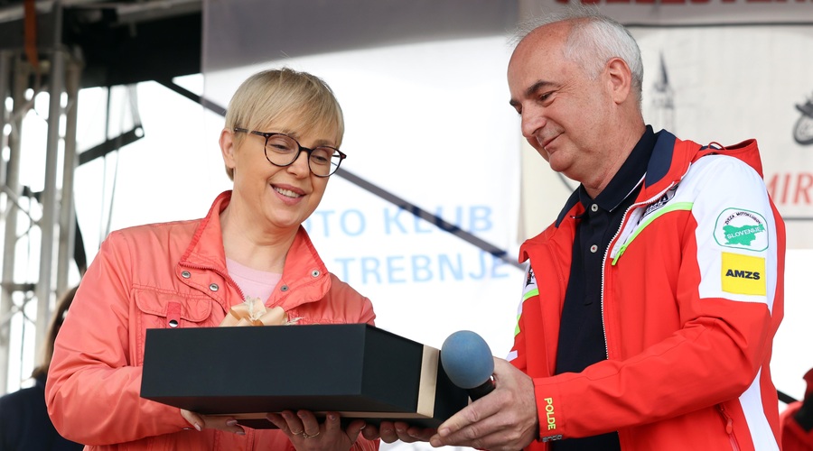 Na vseslovenskem blagoslovu motorjev in motoristov tudi Nataša Pirc Musar (foto: Borut Živulovič /Bobo)