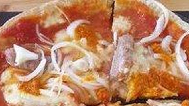 Tradicionalna "slovenska specialiteta": pica s ... čevapi?! (Poglejte, kje jo strežejo) (foto: Tripadvisor/posnetek zaslona)