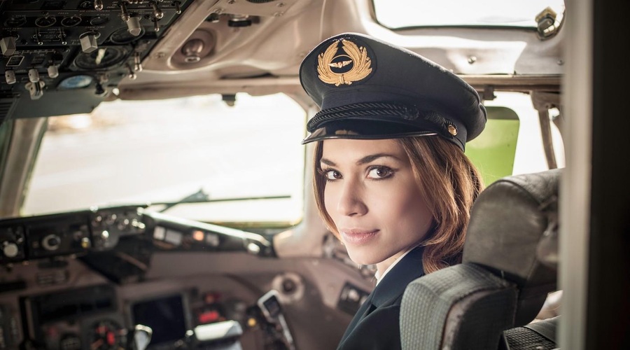 Britanski nizkocenovnik z novim preizkusom sposobnosti v iskanje predvsem pilotk (foto: Profimedia)