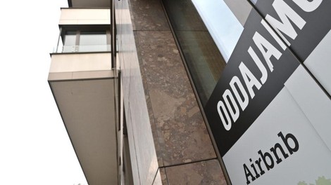 Ostrejša pravila za airbnb: “Naj najprej poskrbijo za spoštovanje že veljavnih”