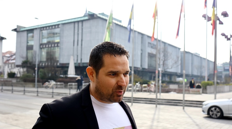 Snežič v tožbi: "Portal objavlja ponavljajočo se zgodbo, da perem denar za Janšo, Orbana, Putina ..." (foto: Bobo)