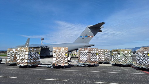 Slovenija poslala 33 ton humanitarne pomoči za prebivalce Gaze