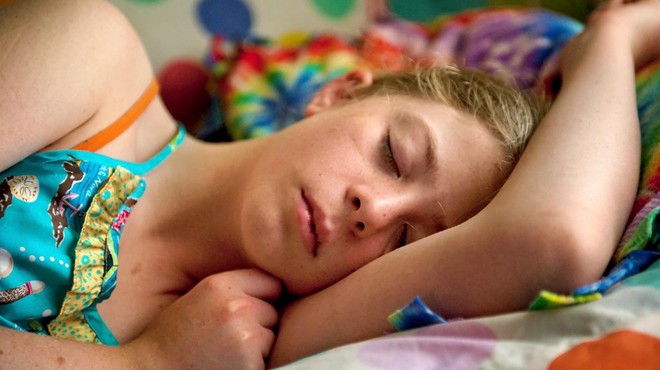 Ta položaj med spanjem ni idealen za zdravje srca (foto: Profimedia)