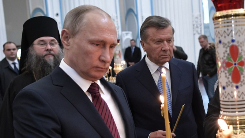 Vladimir Putin in Viktor Zubkov.