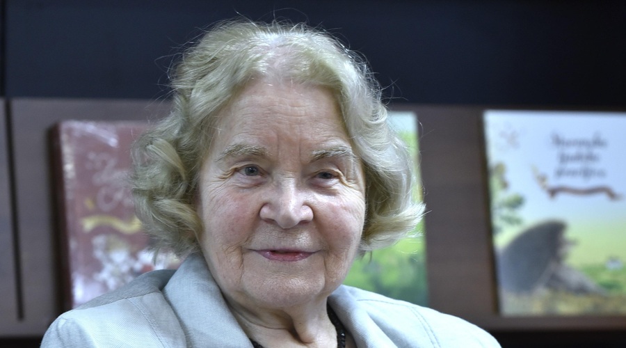 Nagrada za življenjsko delo "mami" slavne Muce copatarice (foto: Žiga Živulovič jr./Bobo)