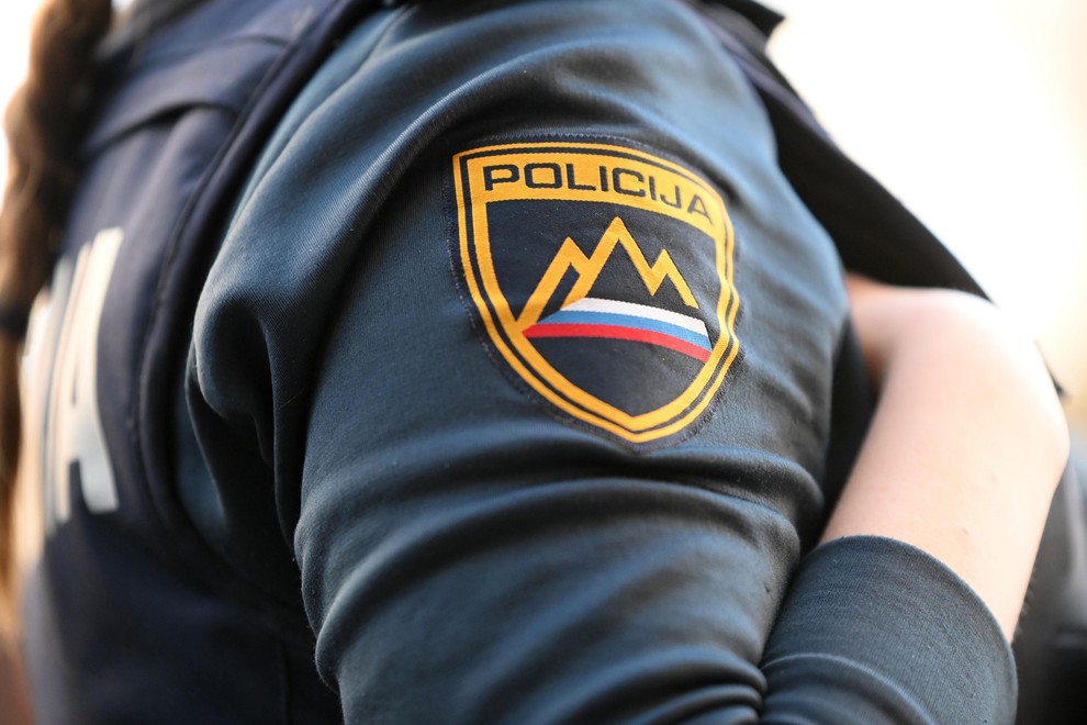 slovenska policija policistka