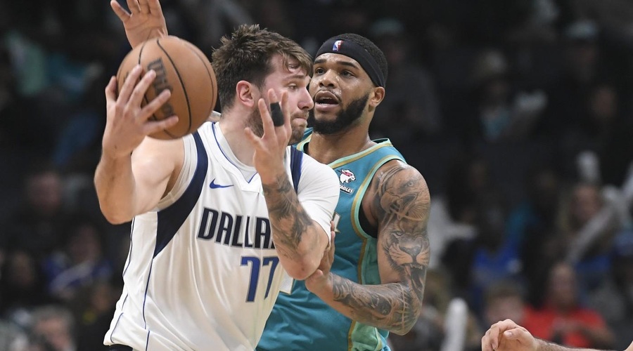 Neverjeten nastop Luke Dončića osupnil tudi trenerja Dallasa: "Na novo bo spisal knjige rekordov" (foto: Profimedia)
