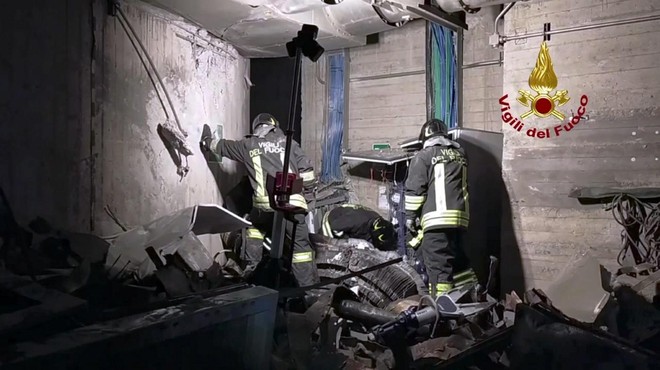 Po eksploziji v hidroelektrarni: upanja, da bodo pogrešane našli žive, skorajda ni (foto: Profimedia)