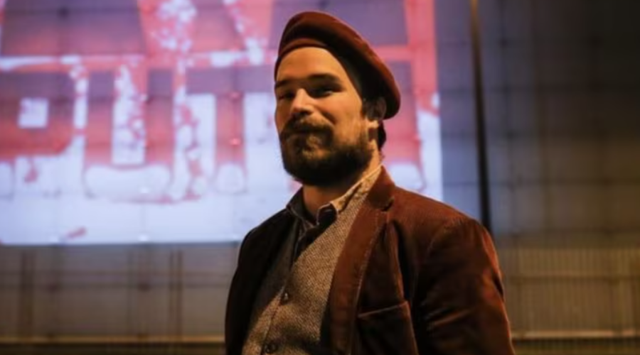 Nominacija Dušana Smodeja za prestižno nagrado razburila javnost: je imelo pri tem kakšno vlogo ministrstvo za kulturo? (foto: Instagram/Dušan Josip Smodej)