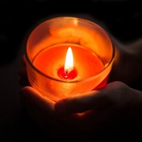 sveča goreča sveča