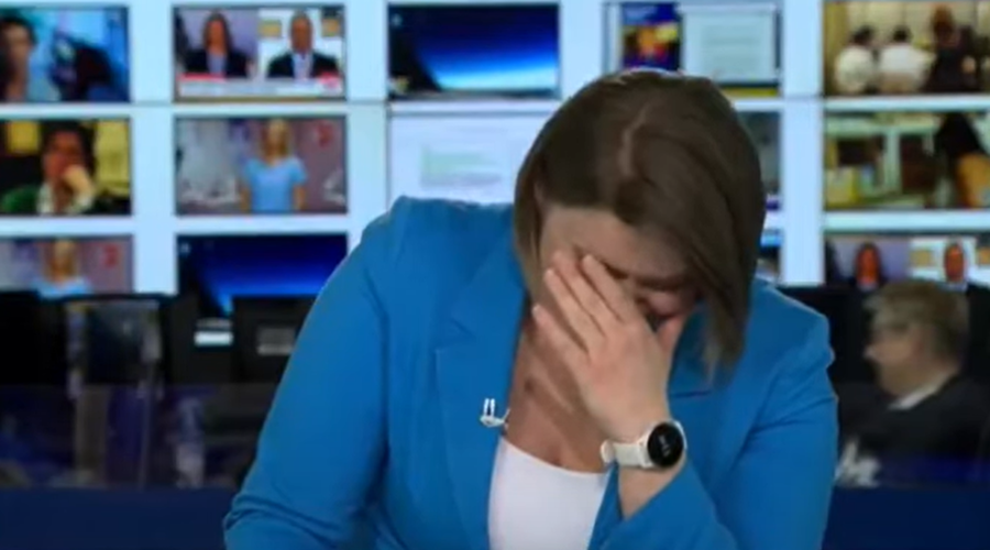 Gledalci zgroženi zaradi znane TV-voditeljice: ni se mogla nehati krohotati (razlog je vse prej kot smešen) (foto: YouTube/posnetek zaslona)
