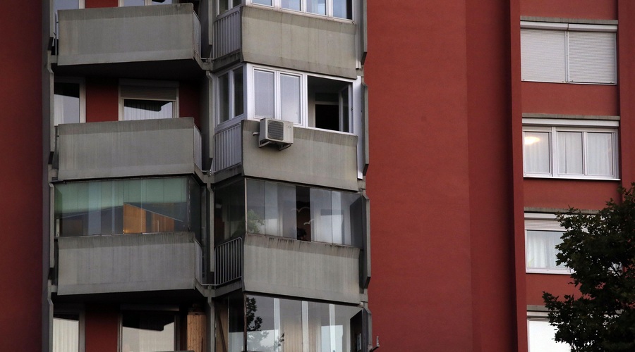 Neizprosen najemniški trg v Sloveniji: begunci in ljudje z otroki pogosto naletijo na zaprta vrata (foto: Borut Živulović /BOBO)