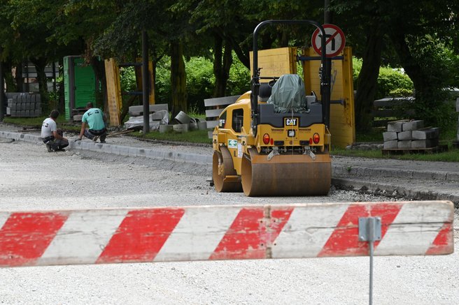 zapora cesta gradbišče