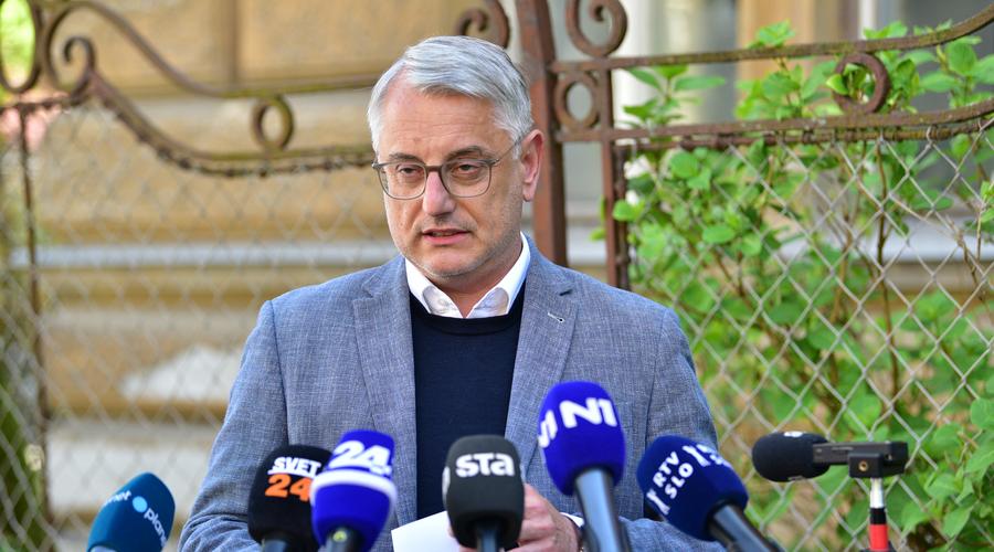 SD se sestavlja: Han na srečanju z Golobom, katero mesto zaseda Tanja Fajon? (foto: Bobo)