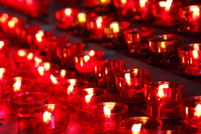 smrt sveča žalost tragedija