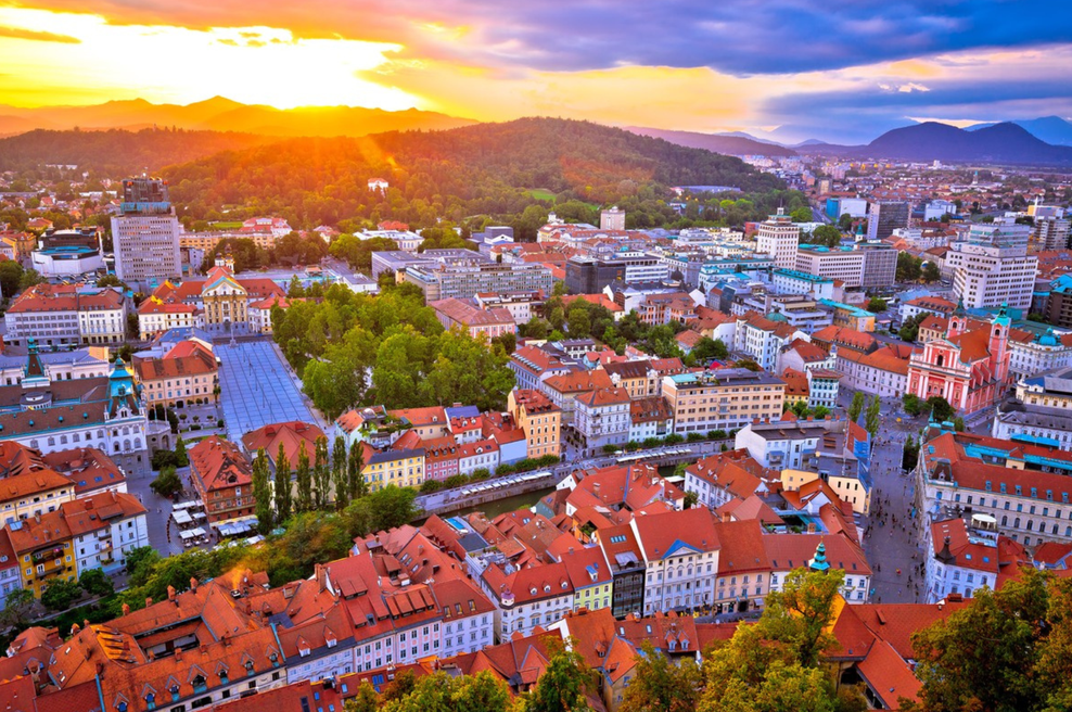 Ljubljančani ogorčeni zaradi dogajanja v tem delu središča prestolnice: tako jih je strah, da si ne upajo več ... (foto: Profimedia)