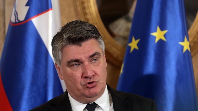 Si je le premislil? Zmeda glede prihoda hrvaškega predsednika na slovensko praznovanje (foto: Borut Živulović/Bobo)