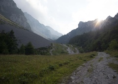 Ste že videli, kaj bodo postavili v slovenskih gorah? In to iz odpadnih pločevink!