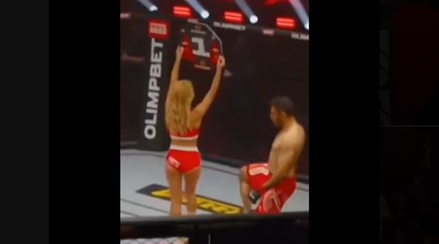 Iranski borec MMA brcnil dekle v ringu, sledila je kazen: diskvalifikacija, nato so ga pretepli še gledalci (foto: Slika zaslona/Twitter)