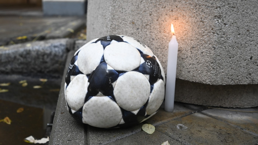 Huda tragedija pretresla svet športa: v grozljivi prometni nesreči umrl nogometni zvezdnik Liverpoola
