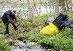 Neverjetno, koliko odpadkov so odstranili ob delu jadranskih rek in spodnje Save