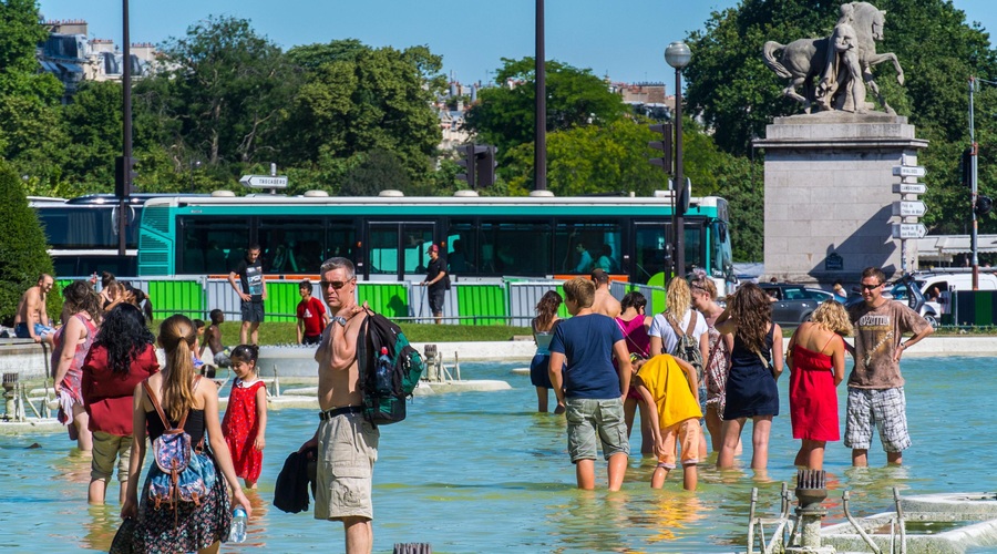 Kako vse bolj ekstremno vreme vpliva na počutje in zdravje ljudi? (foto: Profimedia)