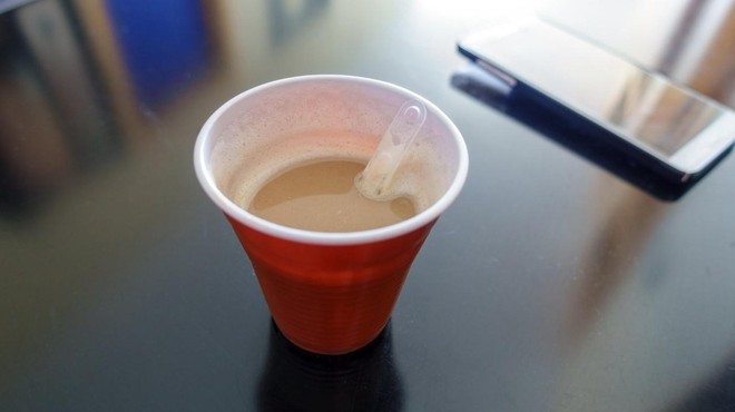 Zaradi kave iz kavnega avtomata pristala na intenzivni negi (kaj se je zgodilo?) (foto: Profimedia)