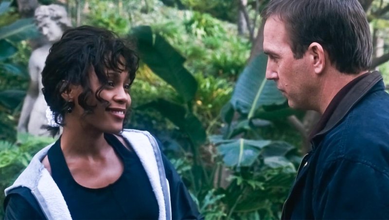 V glavnih vlogah sta v filmu Telesni stražar nastopila Whitney Houston in Kevin Costner.