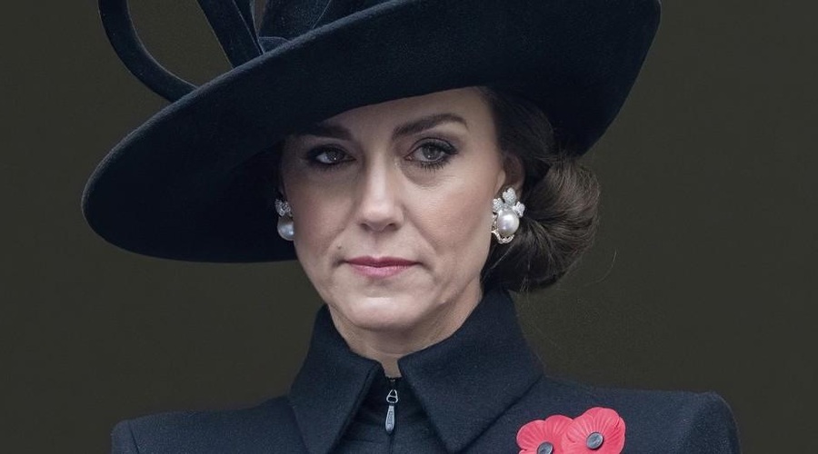 Kraljeva družina objavila fotografijo, ki jo je več kot desetletje skrivala pred javnostjo (foto: Profimedia)