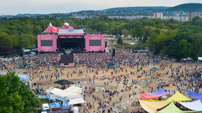 Preverite, kdo bo to poletje otvoril enega najbolj priljubljenih festivalov v Evropi