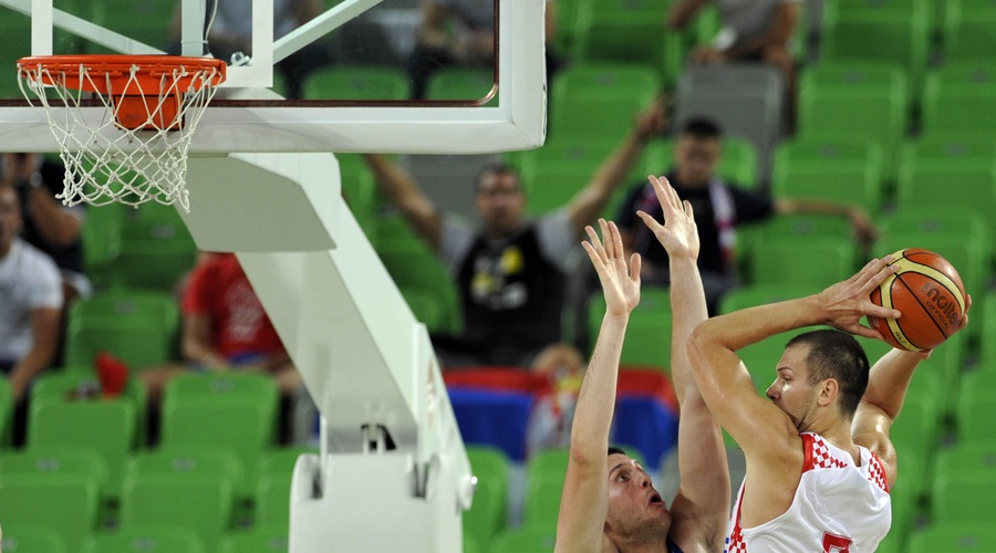 Priljubljeni košarkar sporočil žalostno novico: sezona je zanj končana (foto: Bobo)