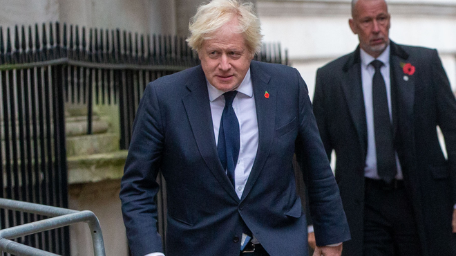 Nekdanji britanski premier se je lahko obrisal pod nosom: hotel je voliti brez osebnega dokumenta, a so ga ... (foto: Profimedia)