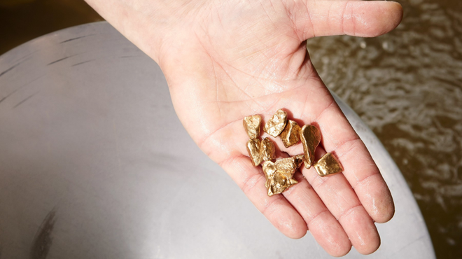 V srbskih tleh neverjetna količina zlata in bakrove rude: dragocene kovine bodo pospešeno kopali Kitajci (foto: Profimedia)