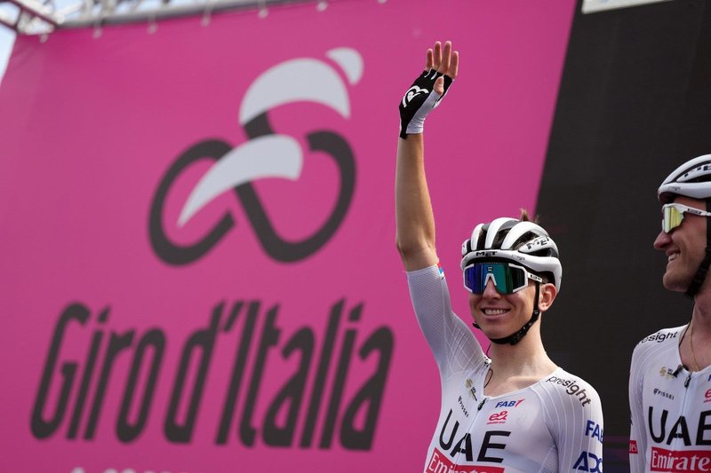 Tadej Pogacar Giro