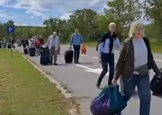 Ogorčenje na Hrvaškem: cene desetkrat višje, turisti so morali pešačiti z vso svojo prtljago ...