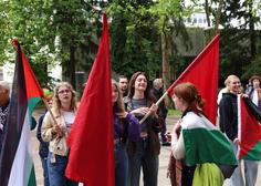 Skupina študentov v znak protesta zasedla FDV: "Ne bomo pustili, da dejanja sionistične tvorbe Izrael potonejo v pozabo ... "
